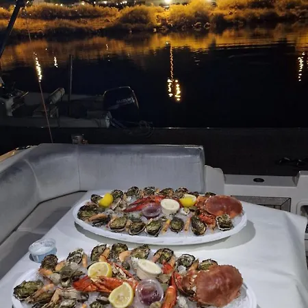 船上ホテル The Boat アグド